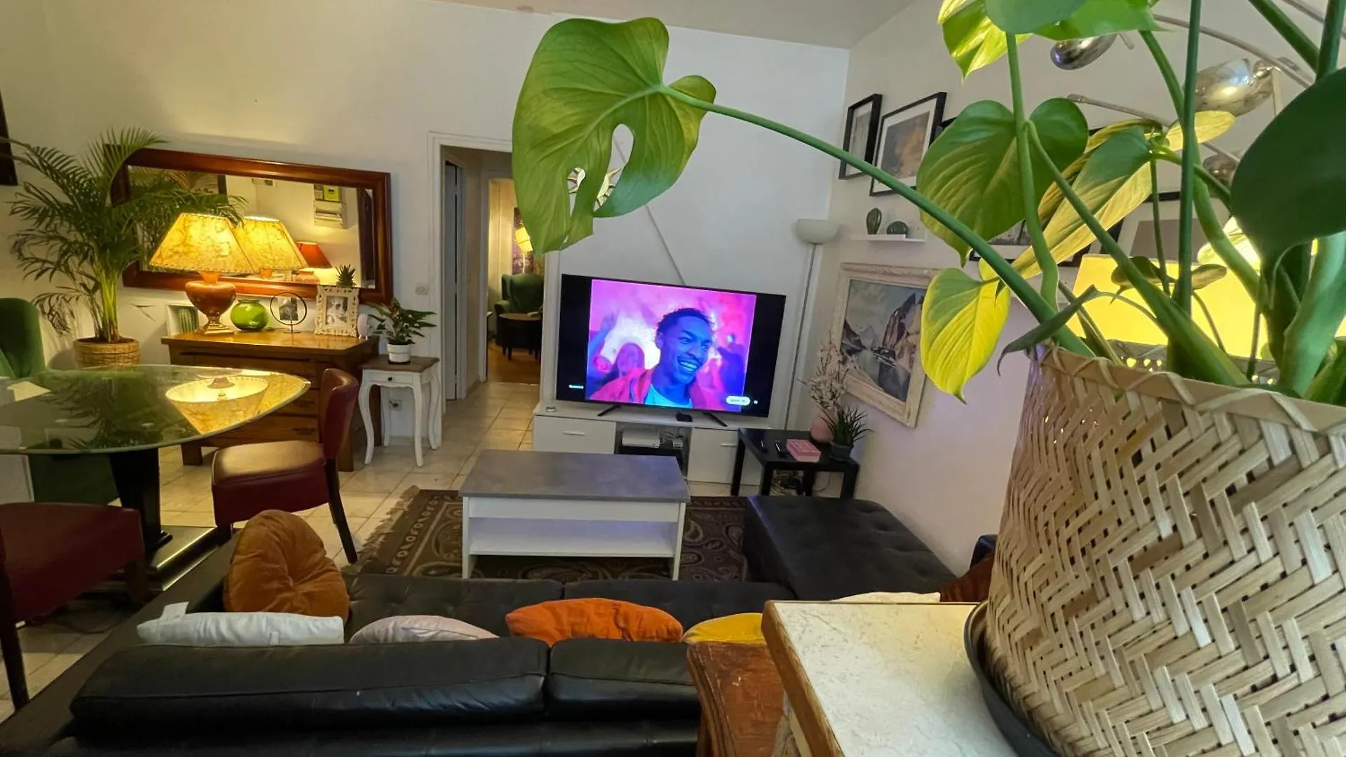 Appartement Paris 0*,