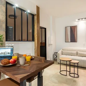  Apartment New Gorgeous Flat-central Area